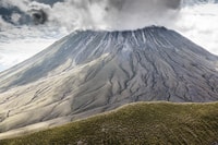 Mount Oldoinyo Lengai Trekking Voyage d'une journée - Hizvo