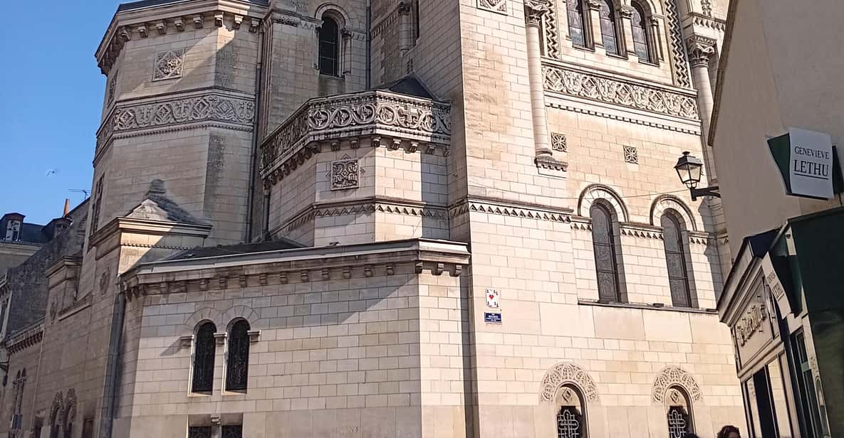 Afbeelding 2 van Een raadselachtige rondleiding door de stad Tours