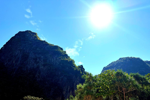 Phi Phi Islands Sunrise Tour with Hotel Stay