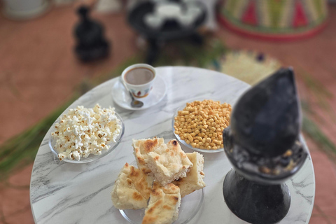 Addis Ababa: Coffee Ceremony & Traditional Clothing Tour