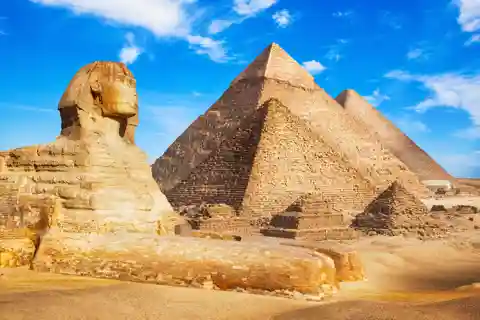 From Cairo: Great Pyramid of Giza & Wadi El Rayan Oasis Tour