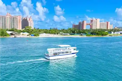 Nassau: Reef Glass Bottom & Snorkel Tour