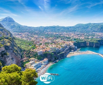 From Rome: Day Trip to Pompeii and Sorrento with Lunch