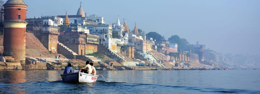 Varanasi : Visite guidée des points forts de la ville et excursion dans le Gange