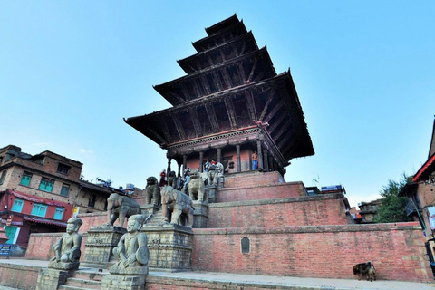 Tour privato di un giorno intero di Nagarkot e Bhaktapur da Kathmandu