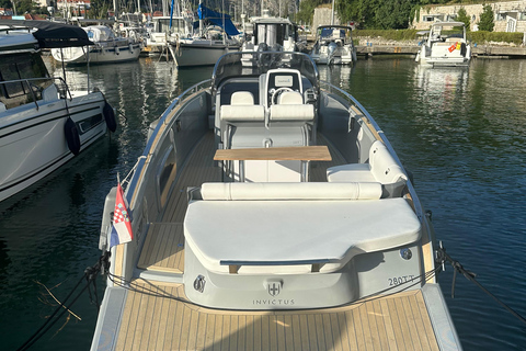 Luxury Private Sunset Cruise with Champagne & Canapés