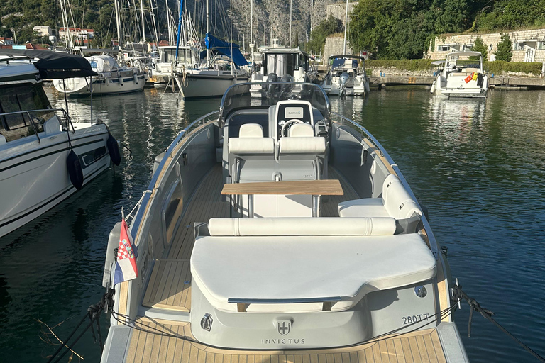 Luxury Private Sunset Cruise with Champagne & Canapés