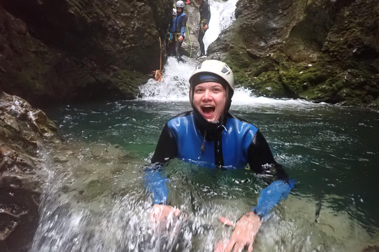 Lake Bled: Canyoning-excursie met foto'sMeer van Bled: Canyoning-excursie