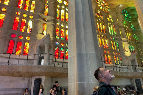 Barcellona: Tour della Sagrada Família con accesso salta la filaBarcellona: tour della Sagrada Família con accesso prioritario