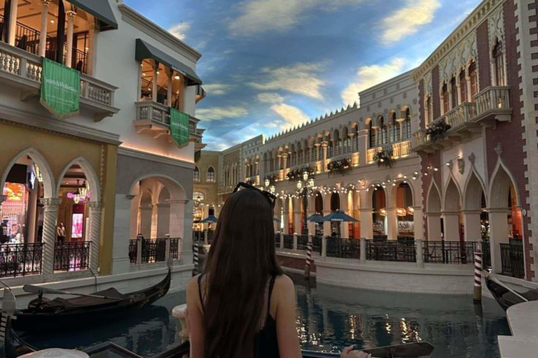 Manila Urban Charms &amp; Gondola Bliss Cityscape Tour