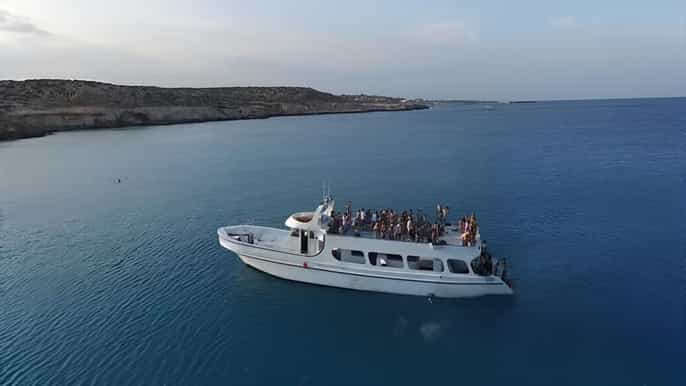 Ayia Napa: Santa Napa Chill & Relax Cruise with Lunch