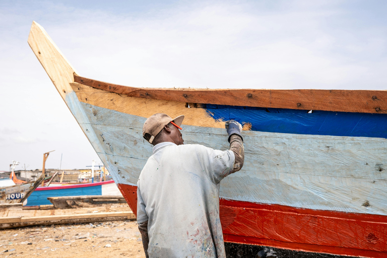 Accra: Cape Coast & Kakum Park Tour by "Trotro" Minibus