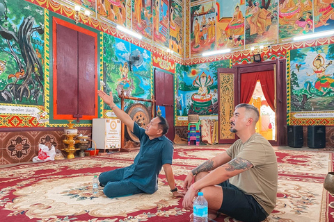 Vientiane: Temple Walk & Art