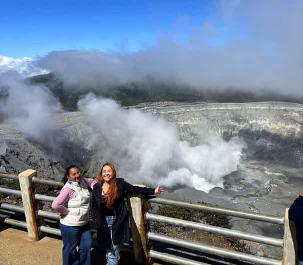 San José: Private Poás Volcano & La Paz Waterfall Experience