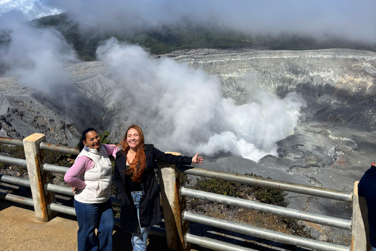 San José: Private Poás Volcano & La Paz Waterfall Experience
