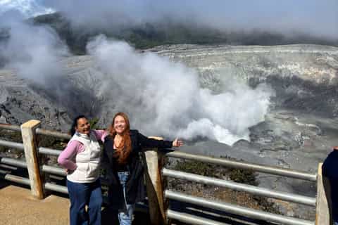 San José : Volcan Poás et cascade de La Paz, excursion privée