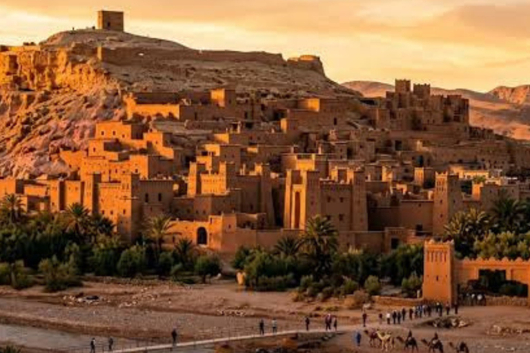 From Marrakech: 3-Day Sahara Desert & Luxury Camp Tour Private 3-Day Sahara Tour with Luxury Camp (Comfort)