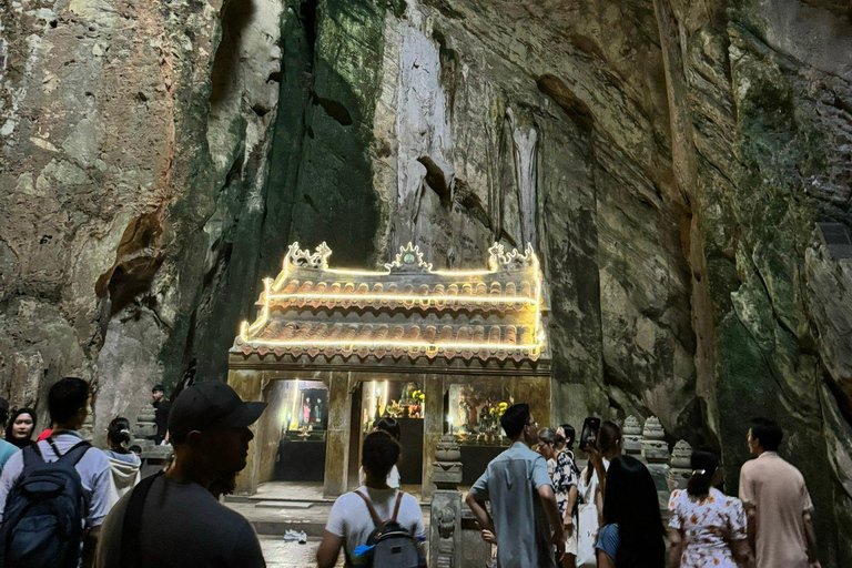 Tour panoramico della città di Đà Nẵng in privato con guida femminileTour privato in auto