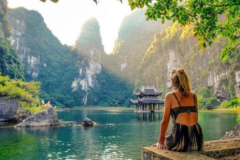 Ninh Binh 2D1N: Bai Dinh/Hoa Lu, Trang An, Mua Cave, Tam Coc Group Tour