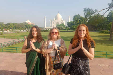 Jaipur : Taj Mahal et Agra - Visite guidée privée d'une journéeExcursion avec voiture climatisée, chauffeur et guide