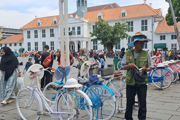 Jakarta: Private Car Charter with Professional Driver by Van