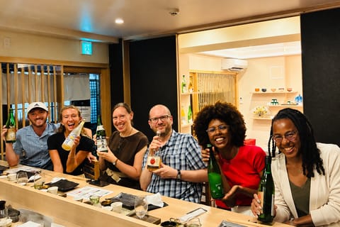 Kyoto Sake Tasting with a Sommelier of Sake - Sanjo Chasuian