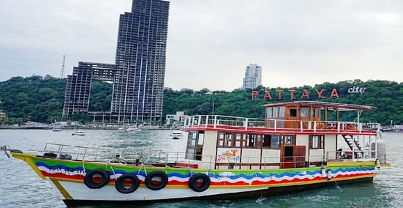 Pattaya: Koh Larn Sunset Boat Trip with Drinks & Snacks