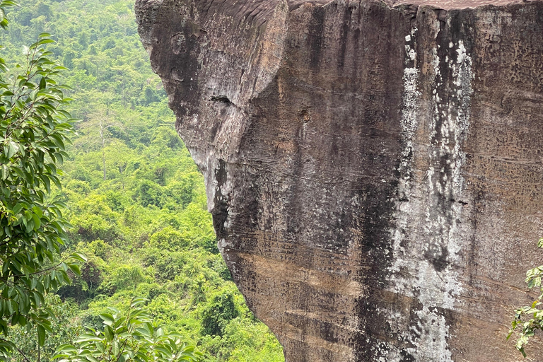 Explore Kulen Waterfall and 1000 Linga River from Siem Reap