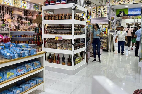 Visite guidée du magasin de souvenirs WordMart à Punta Cana