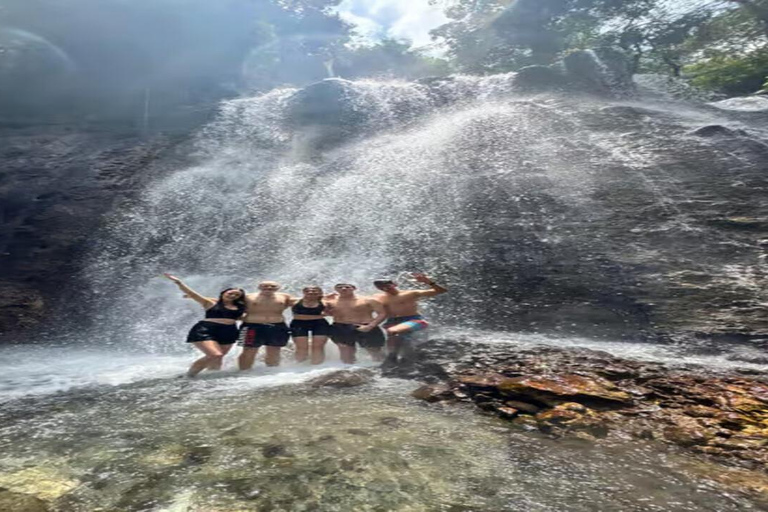 Tumpak Sewu : excursion privée d&#039;une journée depuis Surabaya ou MalangCascade de Tumpak Sewu : excursion privée d&#039;une journée depuis SURABAYA