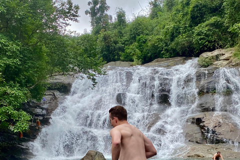 U.S.ARMY JEEP TOUR: from Hue to Hoian via Hai Van Pass