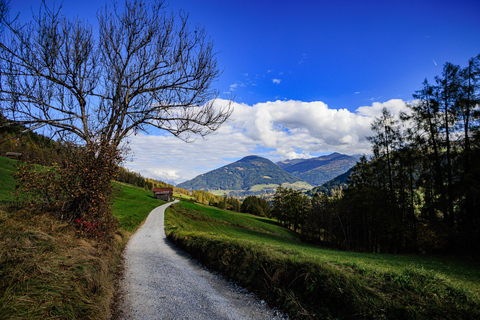 Innsbruck: Top-Class Guided E-Bike Panoramic Tour Innsbruck: Premium Guided Panoramic E-Bike Tour