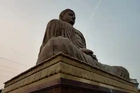 From Delhi: 14-Day Round-trip Buddhist Trail w/ Nepal Entry