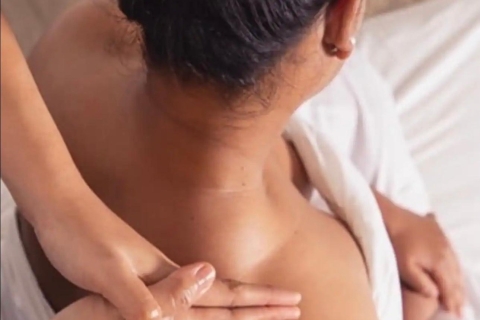Bali: Rücken-, Nacken- und Schultermassage Heimservice