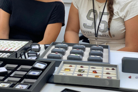 Galle: Traditional Open-Air Gem Market Guided Tour