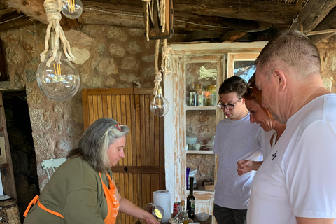 Ville de Fornalutx et randonnée vers les montagnes ferme d&#039;oliviers