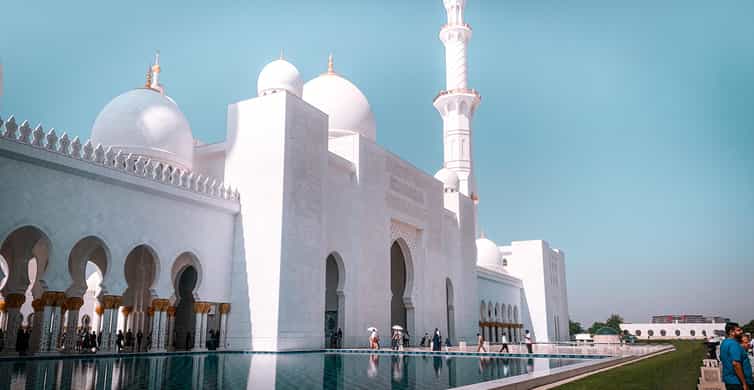 Abu Dhabi: City Tour with Sheikh Zayed Grand Mosque and More photo 8