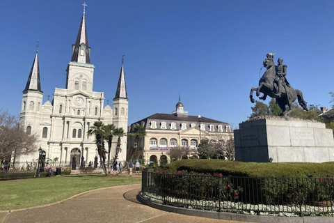 Plus que Mardi Gras : Visite à pied du quartier françaisPlus que Mardi Gras : French Quarter &amp; Presbytere Billets