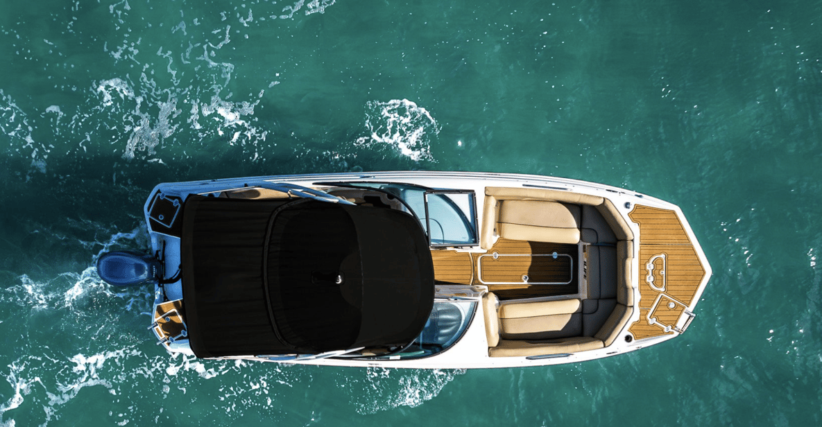 Boat Tour Miami Beach: Celebrity mansions, Raccoons & more — a boat tour from Miami, USA