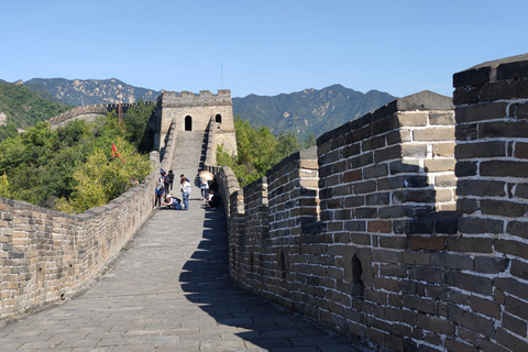 Privat tur med mellanlandning i Peking till Mutianyu Great WallPrivat tur vid mellanlandning