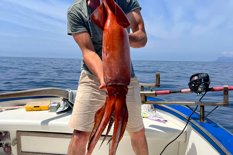 Positano: Fishing Tourism Experience with Enzo Positano: Fishing Tourism Experience with Enzo