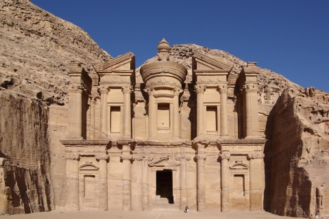 From Amman or Airport : Private Day Tour to Petra & Wadi Rum