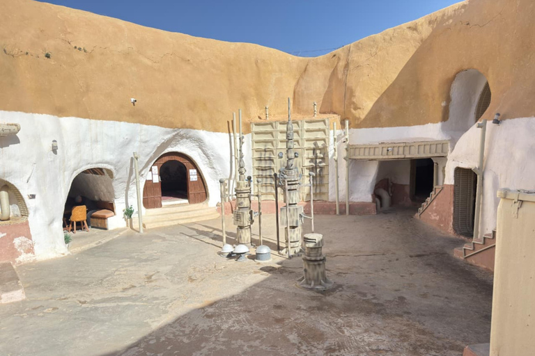 From Tunis: 3-Day Sahara Desert and Berber Villages Tour
