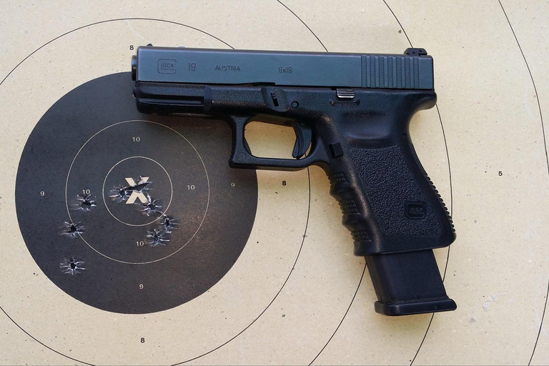 Bangkok: Territoriale verdedigingsschietbaanPakket 3: Compacte ervaring met 3 pistolen, 75 kogels