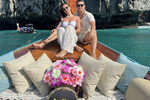 Phuket: Phi Phi Private Longtail Boat with Hotel Transfer