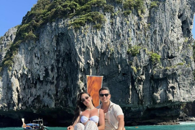 Phuket: Phi Phi Private Longtail Boat with Hotel Transfer