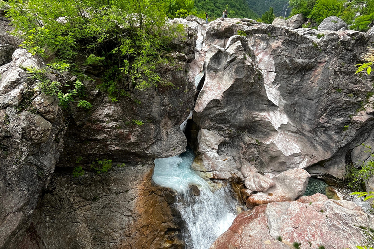 Valbona and Thethi National Parks: 3-Day Private Guided Hike