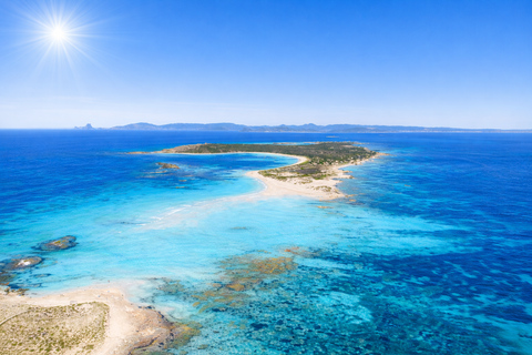 Ibiza: Boat to Formentera with VIP bed, open bar, breakfast, lunch, dinner Full Experience with Sunset (in advance, phase 3)