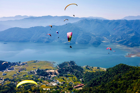 De Katmandu: excursão de 3 dias a Pokhara de ônibus com passeios turísticosDe Katmandu: excursão de 3 dias em Pokhara pela estrada com passeios turísticos