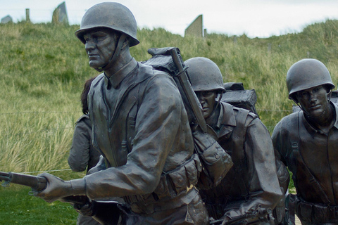 Parijs: Dagtrip Mont Saint-Michel en Omaha Beachmet St Michels abdij ticket